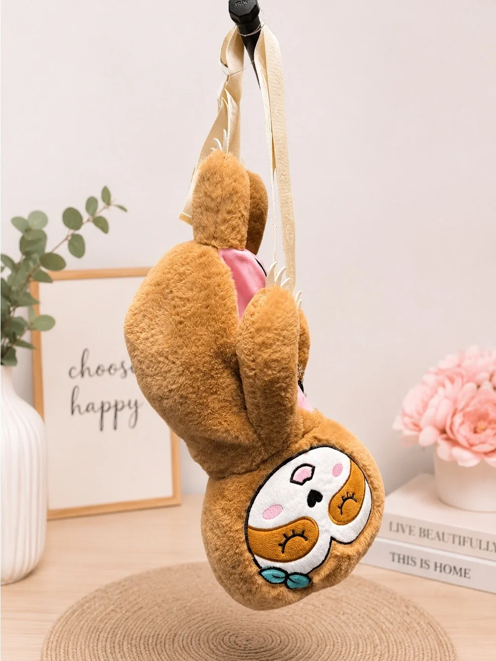 Luv Betsey 🦥 adorable